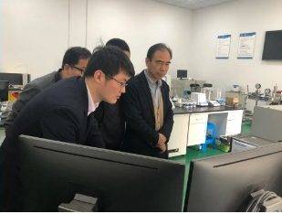 國家納米工程中心常務副主任崔大祥教授一行蒞臨紐邁現(xiàn)場考察